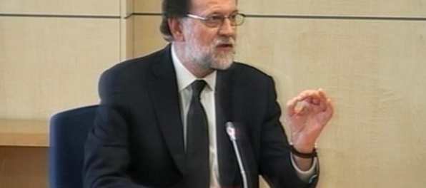 Premiér Rajoy sa vyjadril ku korupčným škandálom v súvislosti s financovaním strany