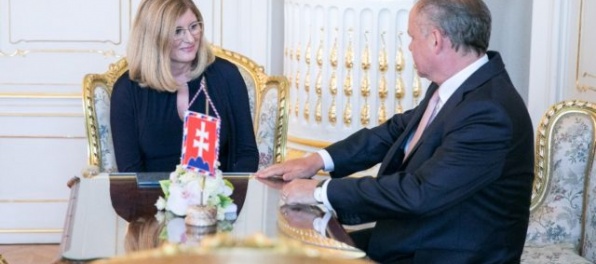 Matečná dočasne povedie ministerstvo školstva, radami od Plavčana nepohrdne