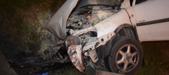 Opitý vodič šoféroval bez vodičského preukazu, po nehode zahynul jeho spolujazdec