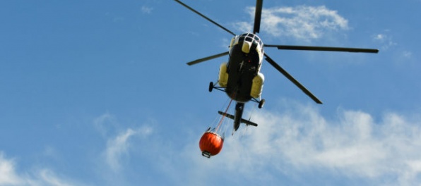 Stovka hasičov už niekoľko hodín zasahuje pri požiari rúbaniska v Gemerskej Polome