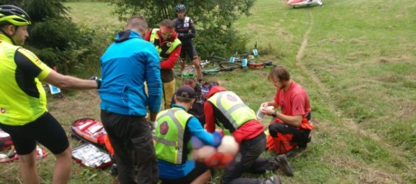 Na Geravách skolaboval 67-ročný cyklista, nepodarilo sa ho zachrániť
