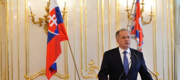 Prezident Kiska sa vyjadril k zadržaniu a prepusteniu výtvarníka Lorenza