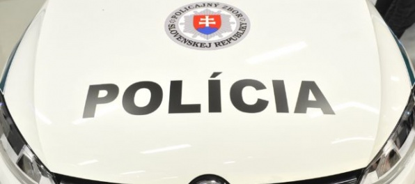 Trnavskí policajti zachránili ženu, chcela skočiť pod vlak