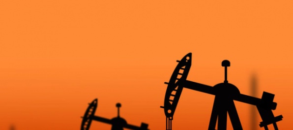 Ceny ropy sa zvýšili, veľkoobchodná cena benzínu klesla