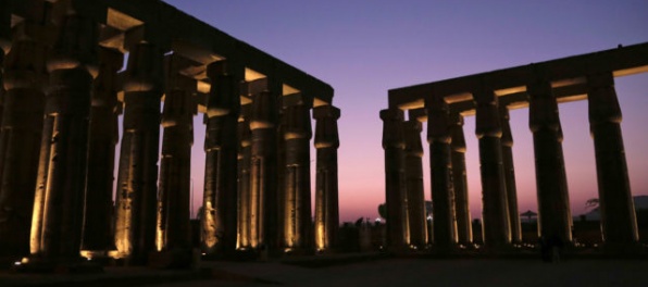 Video: V egyptskom Luxore našli hrobku zlatníka