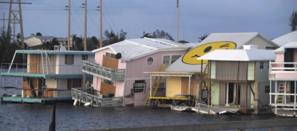 Úrady sprístupnia Florida Keys, zničené hurikánom Irma. Vyše polovica súostrovia nemá elektrinu