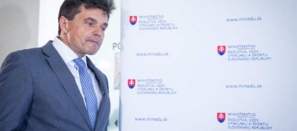 Plavčan vo funkcii ministra zarobil 37 555 eur, iné príjmy za minulý rok neuviedol