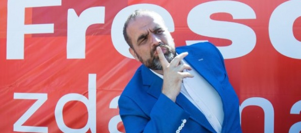 Frešovu volebnú kampaň financujem ja, tvrdí ďalší kandidát na župana Uhler