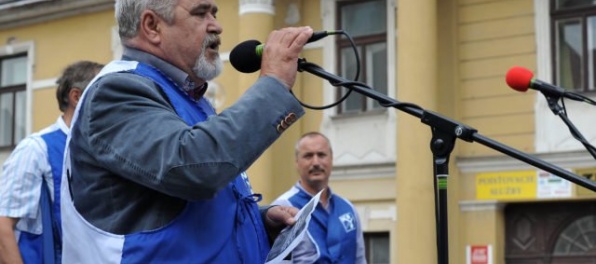 Slováci nechcú byť lacným komponentom z východu Európy, upozorňuje prezident odborových zväzov