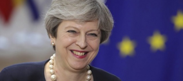 Mayová navrhla prechodné obdobie po brexite, chce ponúknuť firmám istotu