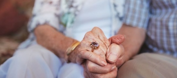 Dôchodcovia naleteli podvodníkom, Banskobystričanka prišla až o 62-tisíc eur