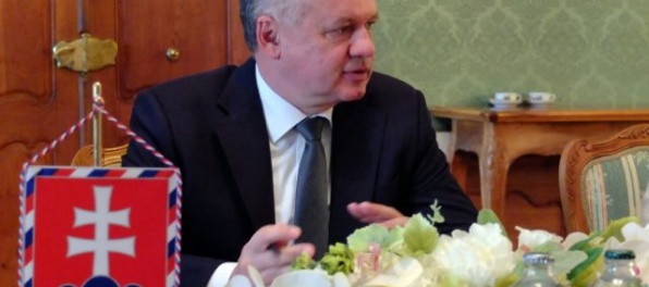 Prezident Kiska musí vysvetliť financovanie kampane, ako aj neuvedenie pohľadávky