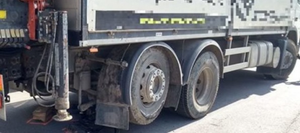 Foto: Šestnásťročný cyklista neprežil zrážku s nákladným autom