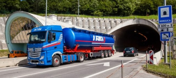 Tunel Horelica bude 48 hodín uzavretý, dopravu presmerujú