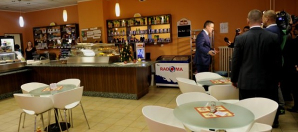 V parlamente idú po 23 rokoch rekonštruovať jedáleň a bufet