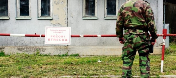 Vo Vojenskom obvode Valaškovce sa stal smrteľný pracovný úraz