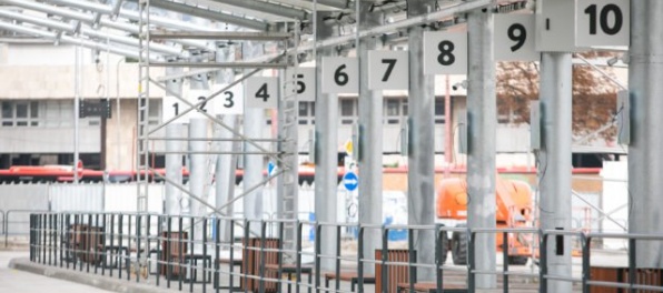 Foto: Bratislava má novú dočasnú stanicu s 34 nástupišťami pre autobusy