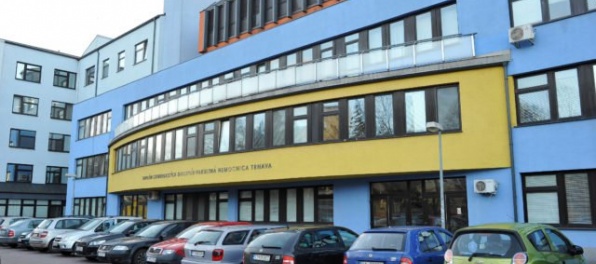 Fakultnej nemocnici v Trnave pribudne takmer sto nových parkovacích miest