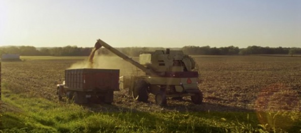 Novela zákona o nájme pozemkov spôsobí chaos a ohrozí trh s pôdou, tvrdia stavovské organizácie