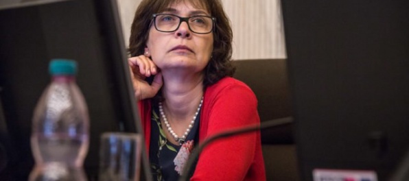 Most-Híd nerobí zahraničnú politiku podľa verejnej mienky, reaguje Žitňanská na prieskum SaS