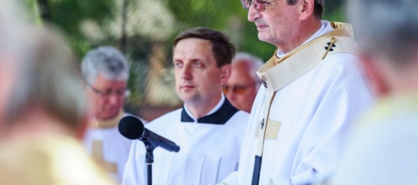 Cirkev si pripomenie blahoslaveného Karola I., Zvolenský odslúži liturgiu za všetkých politikov