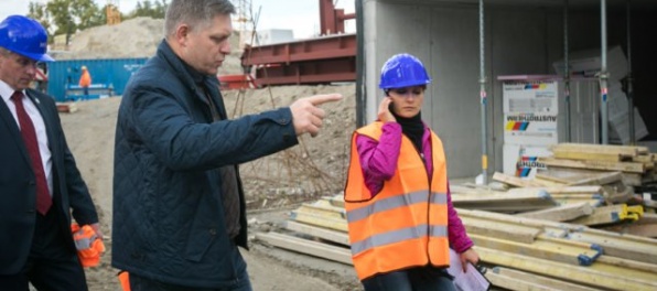 Ak má Slovensko vo futbale napredovať, musí vybudovať kvalitnú infraštruktúru, tvrdí Fico