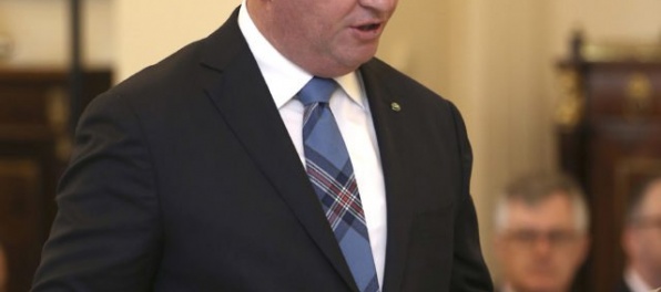 V Austrálii sa začalo súdne pojednávanie o dvojitom občianstve politikov