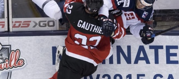 Christián Jaroš sa stal v poradí 81. Slovákom, ktorý si zahral zápas NHL