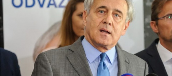 Danko opakovane vyzýva Grešša, aby sa vzdal kandidatúry na nitrianskeho župana