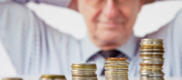 Sociálna poisťovňa vypláca čoraz viac penzistov, počet predčasných starobných dôchodkov klesol