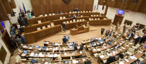 Mimoriadna schôdza o kauze 64-miliónovej odmeny za Gabčíkovo sa začne v stredu