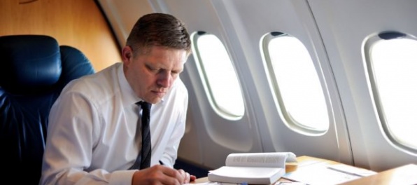 Fico ide na Európsku radu, ešte predtým ho čaká večera s Junckerom aj boj proti korupcii