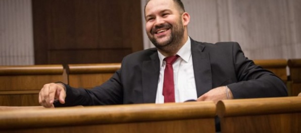 Na každého raz príde, okomentoval Pčolinský odsúdenie exministrov v kauze nástenkový tender