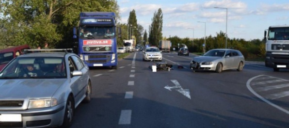 Foto: Polícia hľadá svedkov nehody, ktorá sa stala v piatok trinásteho