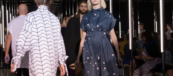 Druhý prehliadkový deň Fashion LIVE! ohúril magickou prehliadkou Holubca i krásnym prekvapením na záver v podaní Borisa Hanečku