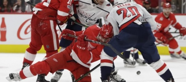 Video: Dva góly Tatara Detroitu k víťazstvu nepomohli, Ovečkin prekonal historický rekord Jágra