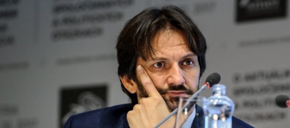 Kaliňák obvinil opozíciu, že osočuje a vťahuje policajných vyšetrovateľov do politického boja