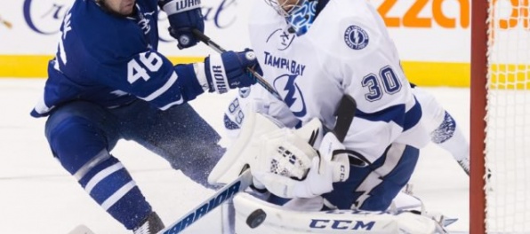 Vedenie klubu NHL Toronto Maple Leafs podpísalo zmluvu s českým hokejistom