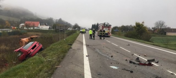 Foto: Vodič Felicie prešiel do protismeru, zrážku s nákladiakom neprežil