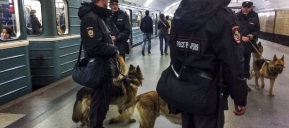 Kybernetický útok zasiahol ukrajinské letisko i ruské metro, škodlivý softvér neprenikol do bánk