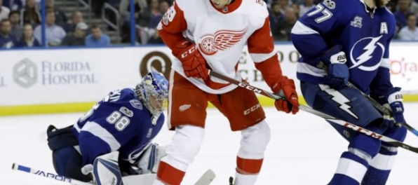 Video: Tatarov Detroit opäť prehral, plusový Chára rozdal tri „hity“ a bol najvyťaženejším hráčom