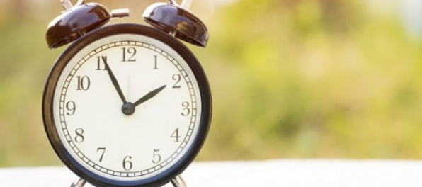 Cez víkend prechádzame na stredoeurópsky čas, pospíme si o hodinu dlhšie