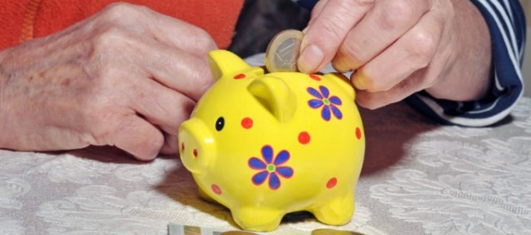 Dôchodky sa budú zvyšovať po novom. Pozrite si, o koľko eur stúpnu