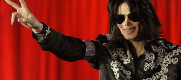 Spevák Michael Jackson je už piaty rok po sebe najlepšie zarábajúcou zosnulou osobnosťou sveta