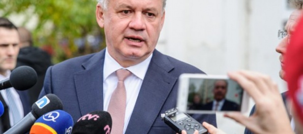 Kiska, Danko a Fico upozorňujú na význam župných volieb