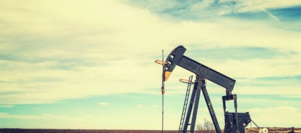 Ropa zdražela, cena zlata klesla