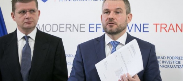Pellegrini a Žiga vyhlásili vojnu byrokracii, očakávajú úsporu peňazí aj času