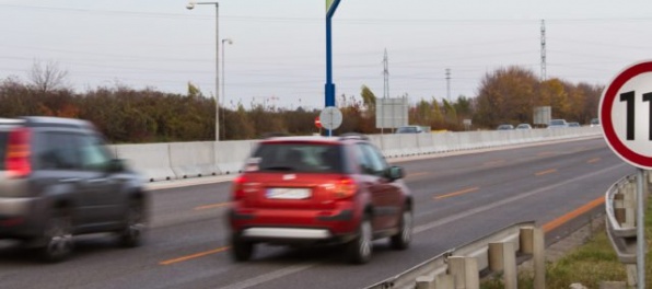 Križovatka Sielnica na R1 je dokončená, pribudli ďalšie pruhy a protihluková stena