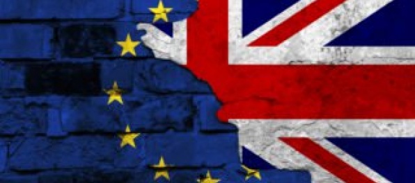 Tvrdý brexit môže ohroziť tisíce miest v britskom sektore televízneho vysielania
