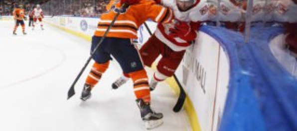 Video: Mrázek z Detroitu vynuloval Edmonton, Tatar s Pánikom nebodovali